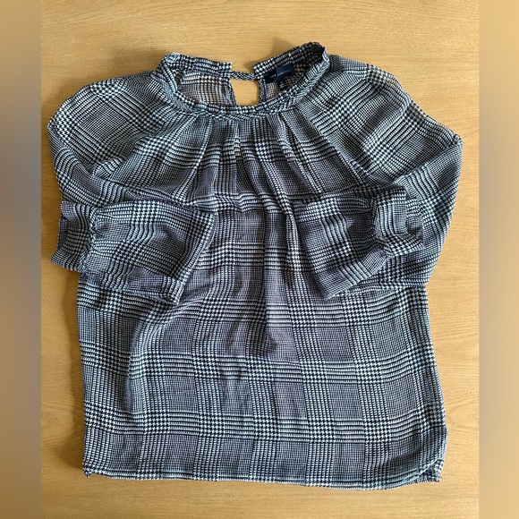 The Limited houndstooth sheer top - size M - Picture 3 of 7